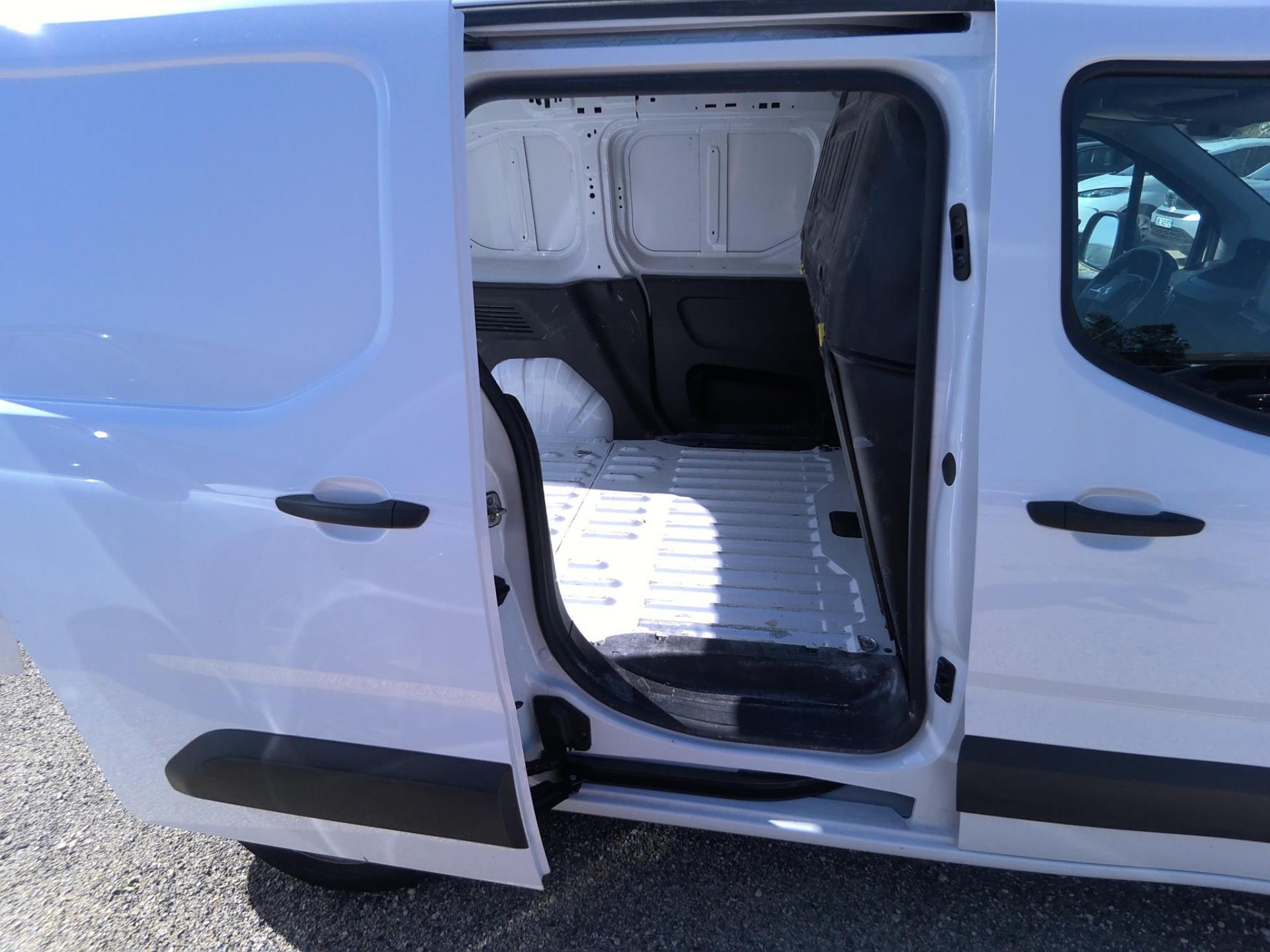 Peugeot PARTNER FOURGON M 1000 KG BLUEHDI 130 S&S EAT8  2024