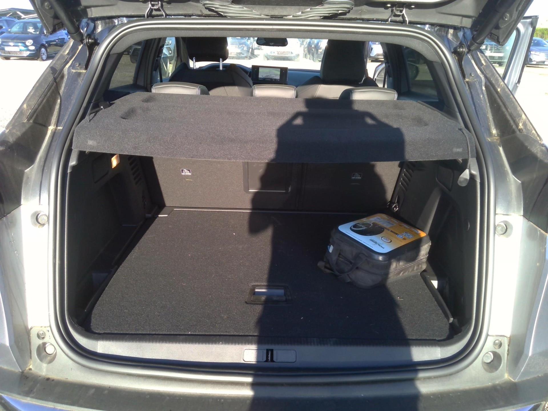 Peugeot 3008 Hybrid 136 e-DCS6 Allure Pack 2024