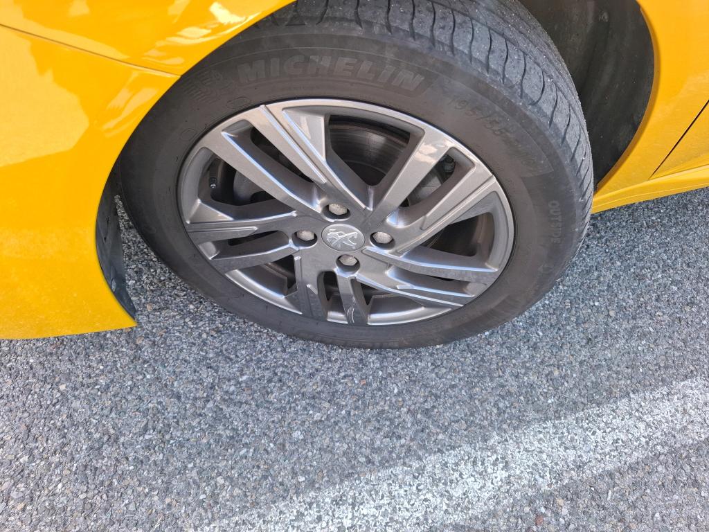 Peugeot 208 PureTech 100 S&S BVM6 Style 2022