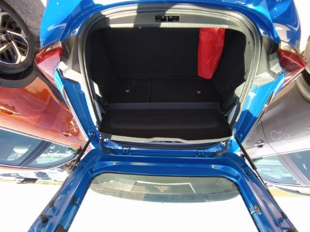 Foto Opel Corsa 12