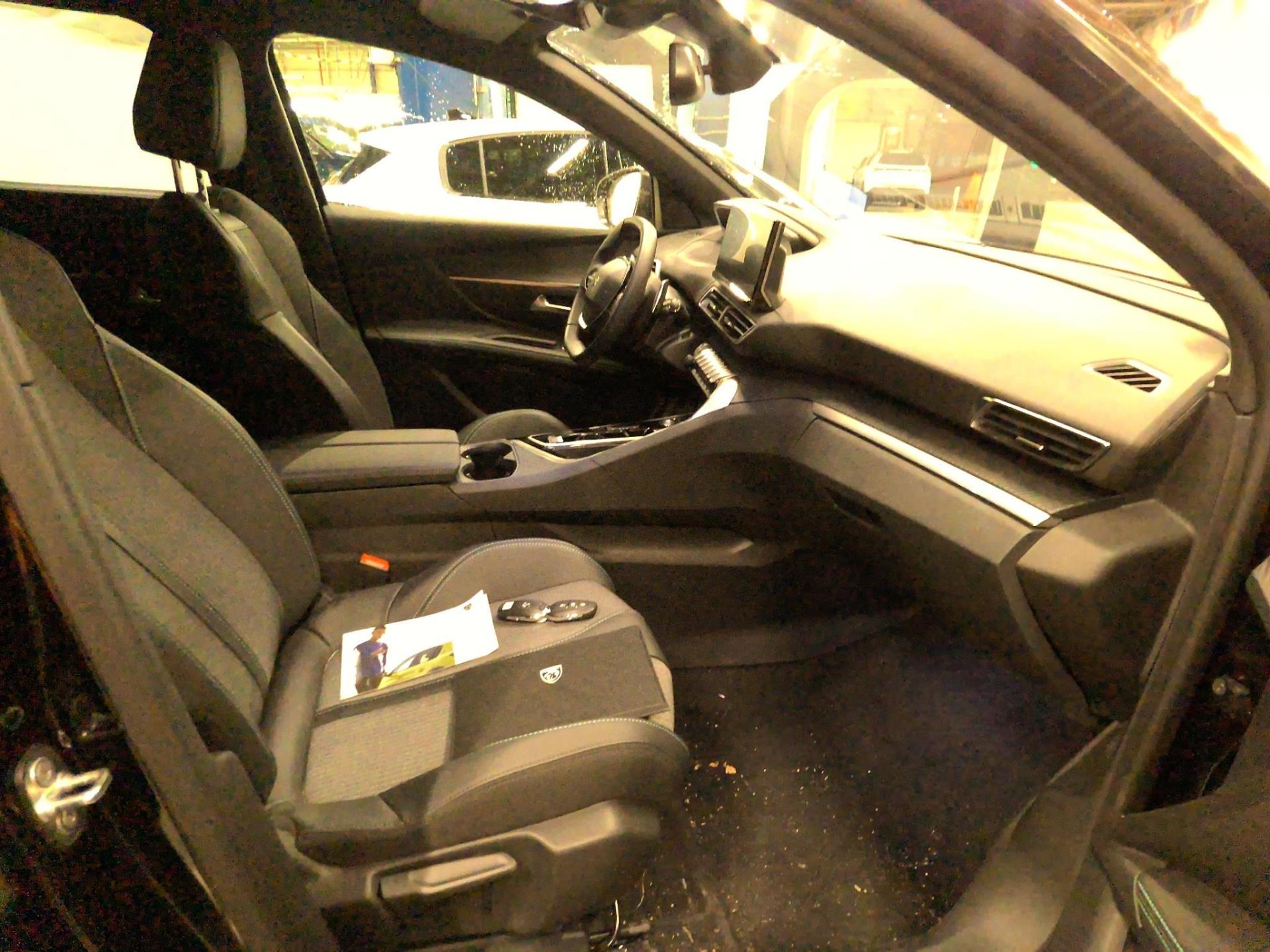 Peugeot 5008 BlueHDi 130ch S&S EAT8 Allure Pack 2024