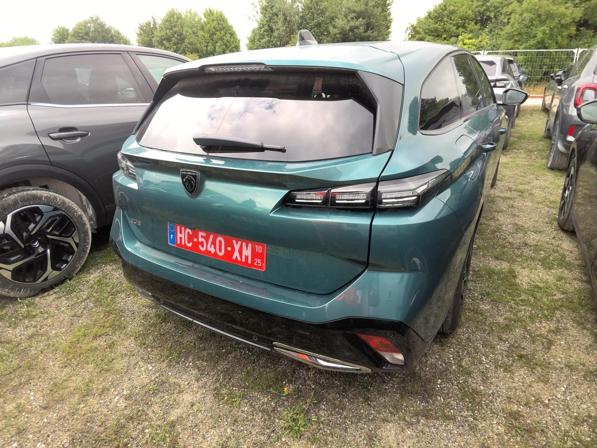 Peugeot 308 SW Hybrid 136 e-DCS6 Allure 2025