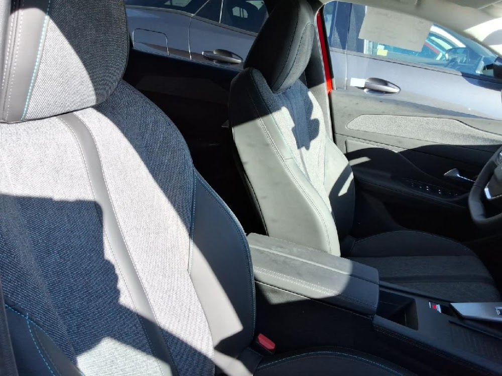 Foto Peugeot 408 6