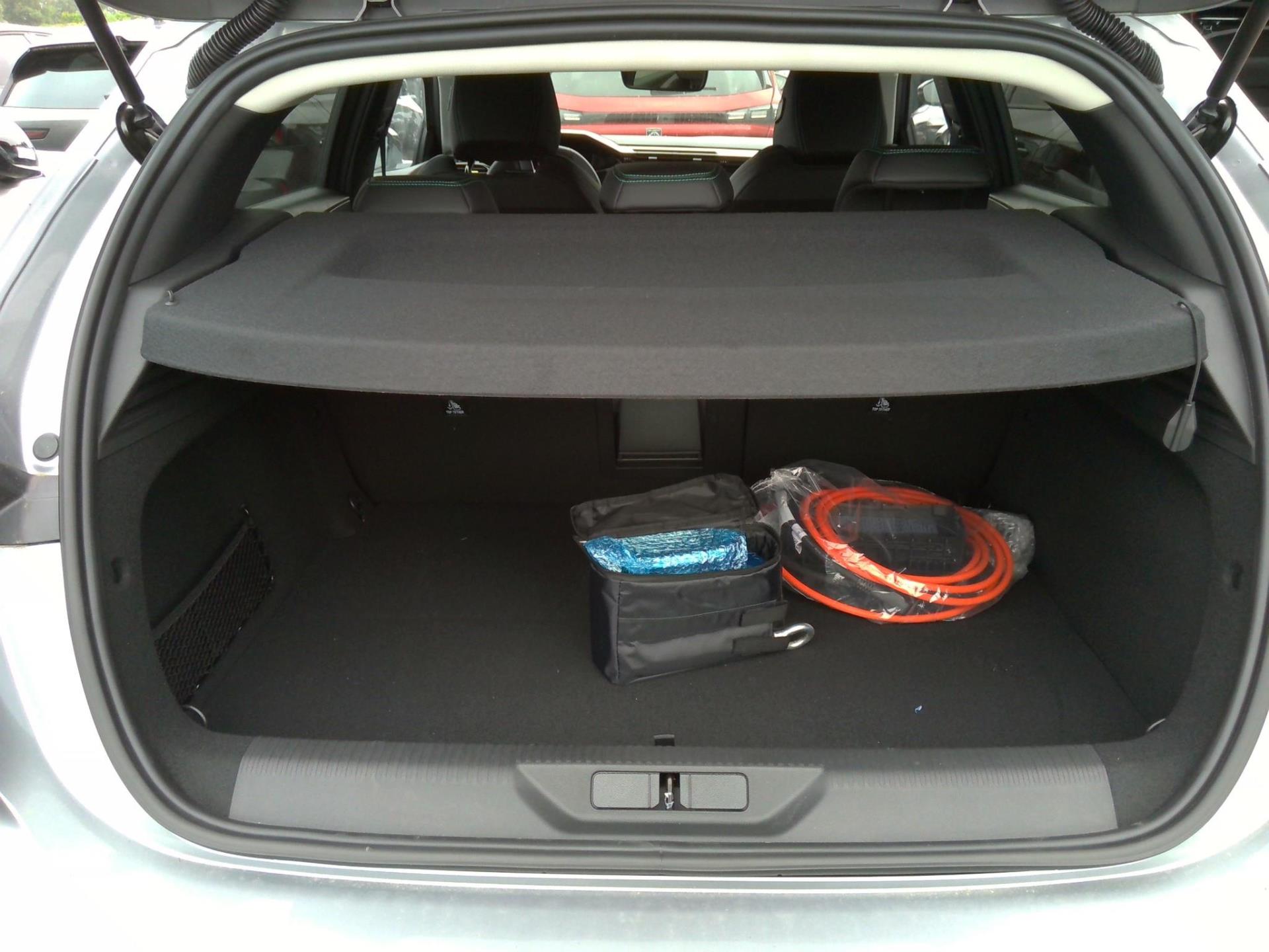 Peugeot 308 PHEV 180 e-EAT8 Allure 2024