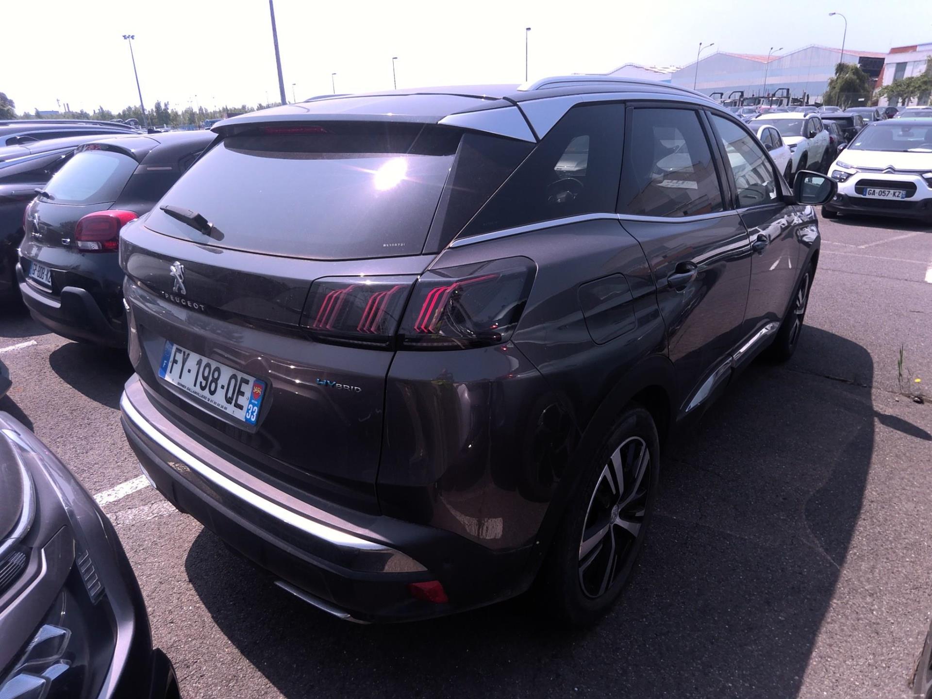Peugeot NV 3008 SUV