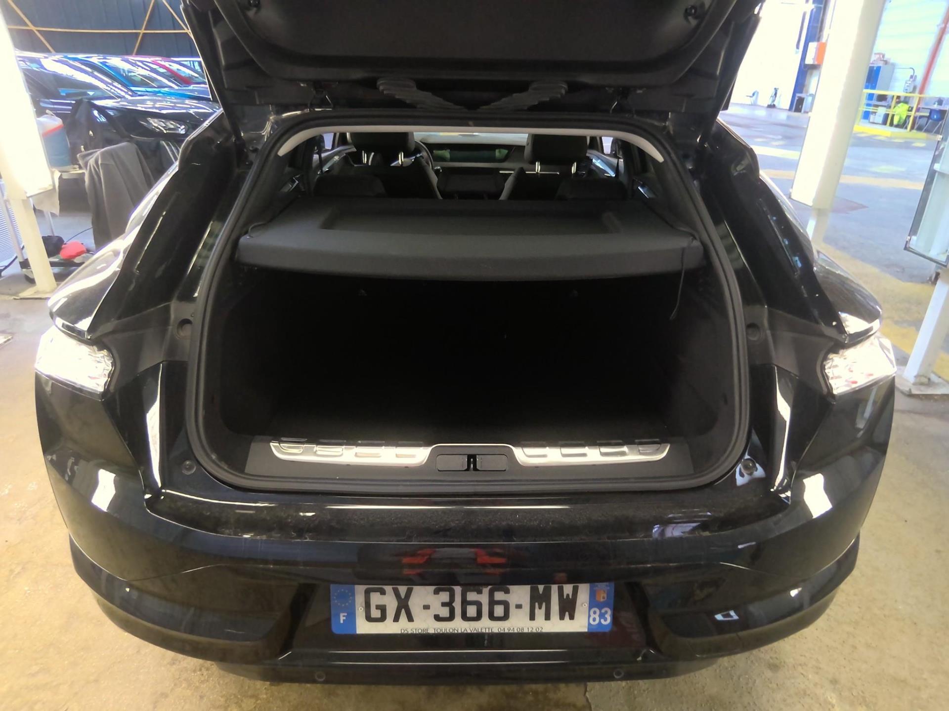 DS DS 4 BlueHDi 130 EAT8 Performance Line 2024