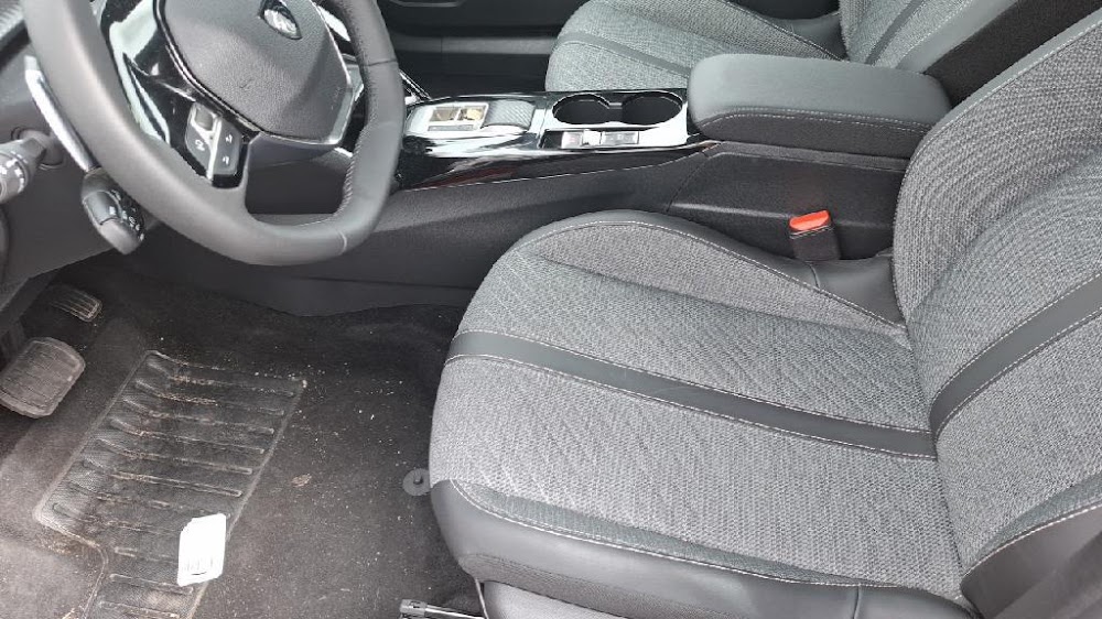 Foto Peugeot 2008 11
