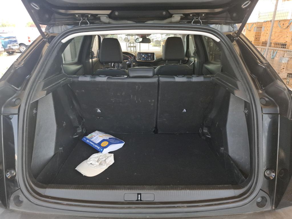 Peugeot 2008 BlueHDi 130 S&S EAT8 Allure 2021