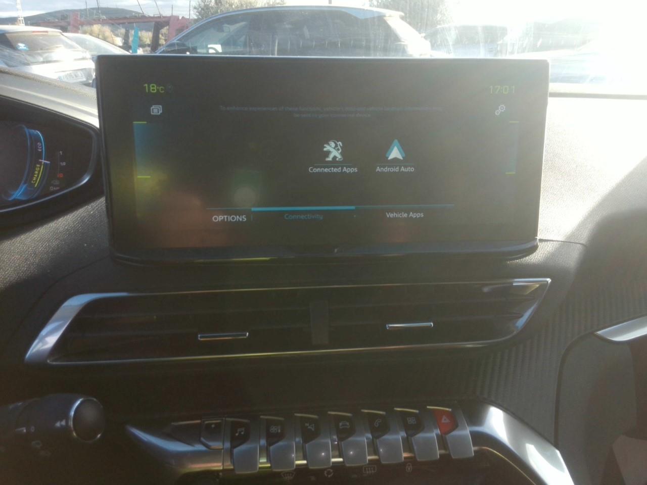 Foto Peugeot 3008 Hybrid 7