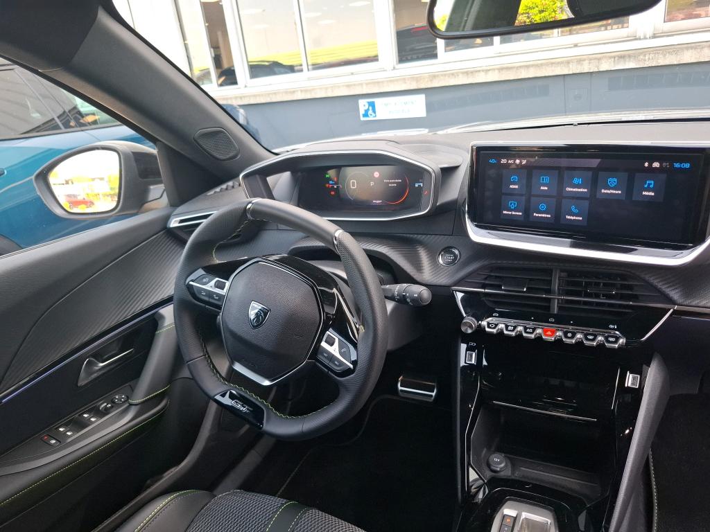 Peugeot 2008 Hybrid 145 ch e-DCS6 GT 2025