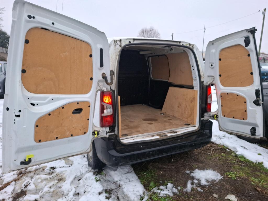 Peugeot PARTNER FOURGON STANDARD 650 KG BLUEHDI 100 S&S BVM5 PREMIUM 2021