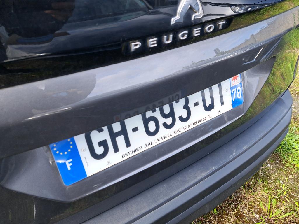 Peugeot 3008 BlueHDi 130ch S&S EAT8 Active Pack 2022