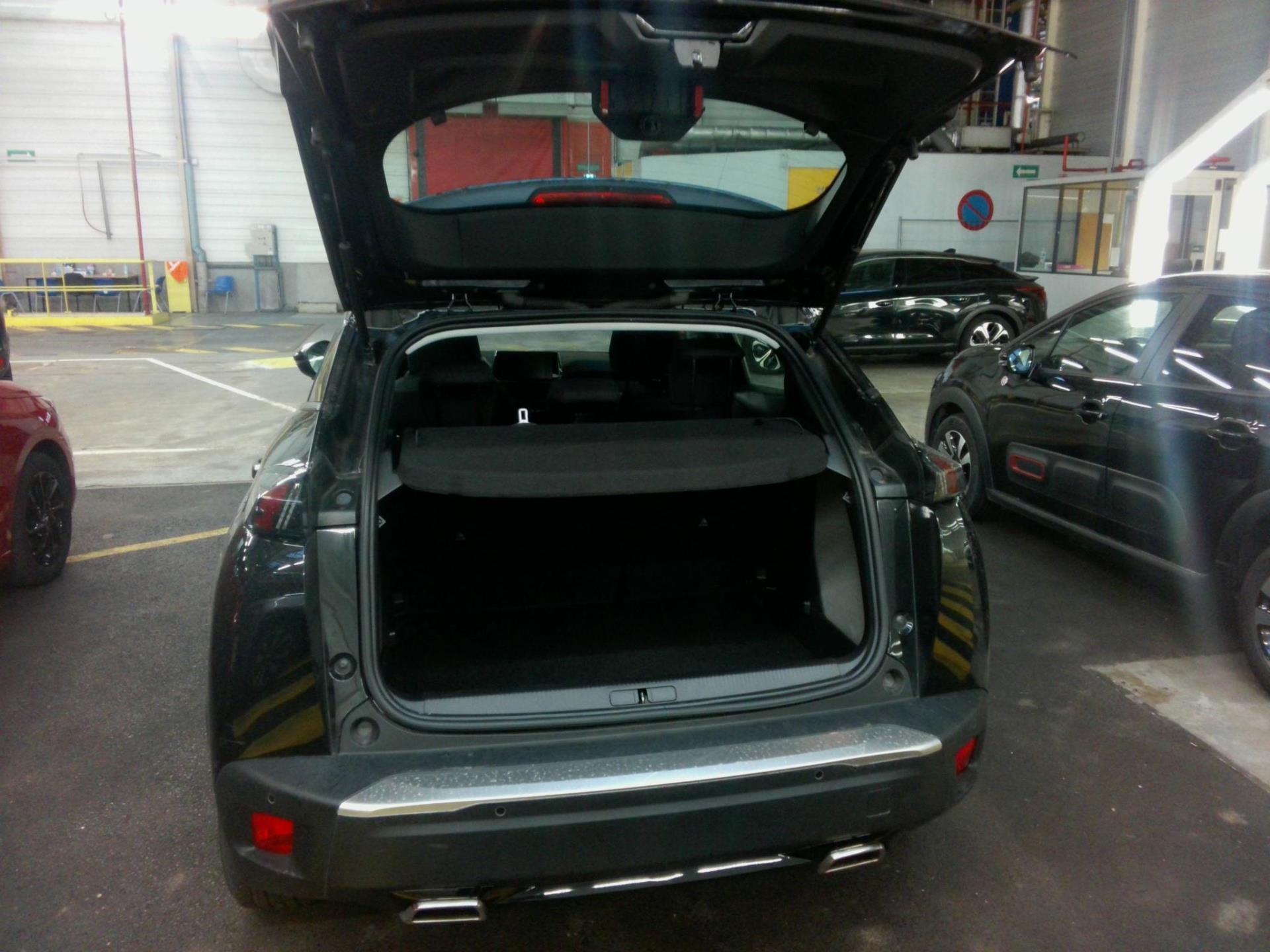 Peugeot 2008 PureTech 130 S&S BVM6 Active 2022