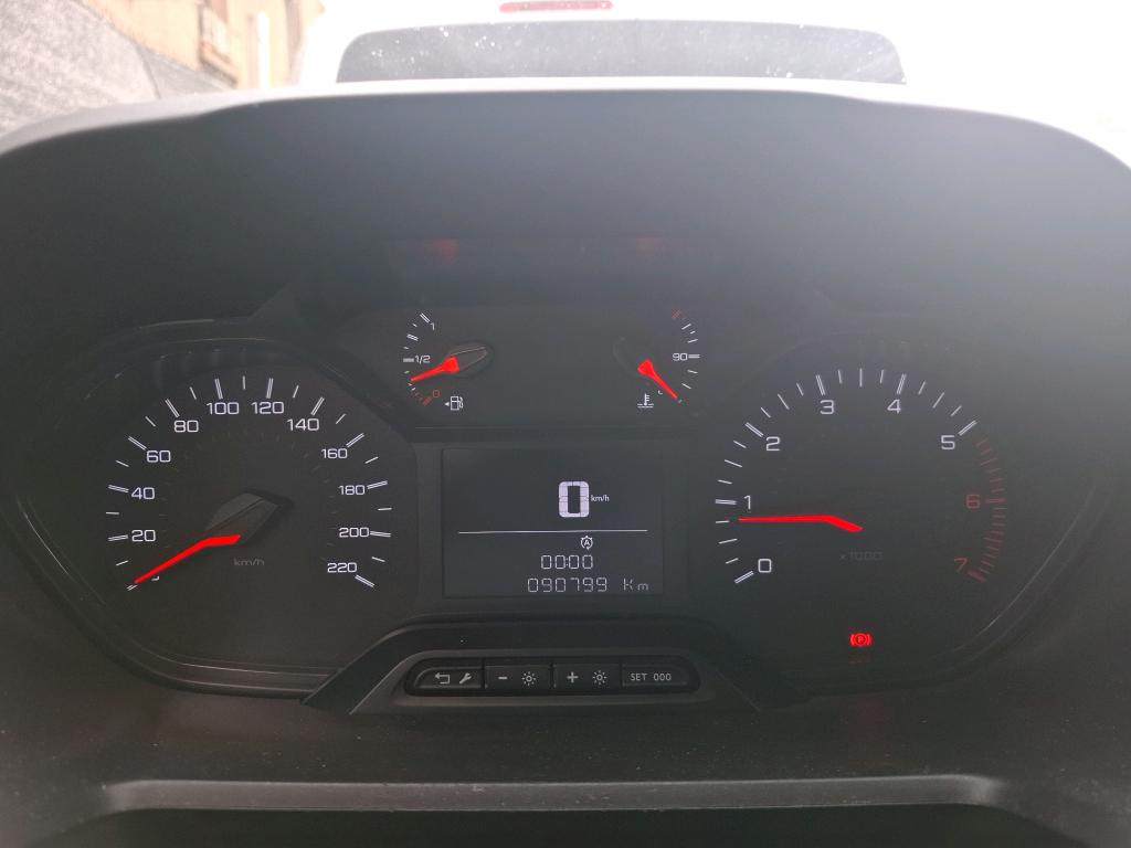 Peugeot PARTNER FOURGON STANDARD 650 KG BLUEHDI 100 S&S BVM5 PREMIUM 2020