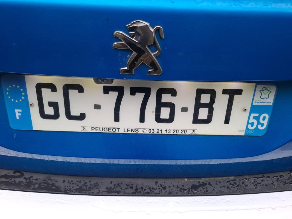 Peugeot 2008 BlueHDi 130 S&S EAT8 GT 2021