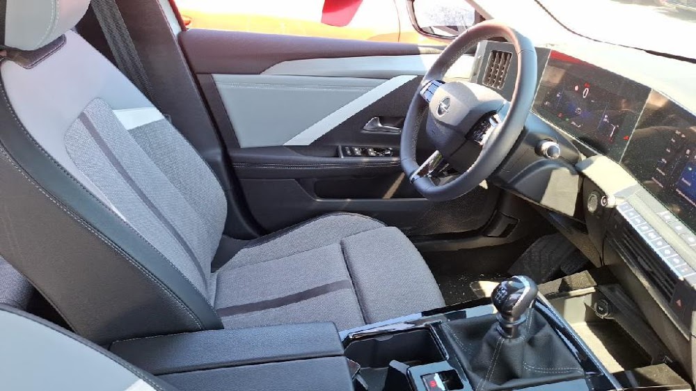Foto Opel Astra 13