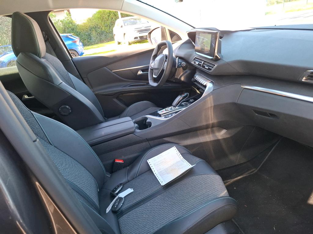 Peugeot 3008 Hybrid 225 e-EAT8 Active Pack 2022