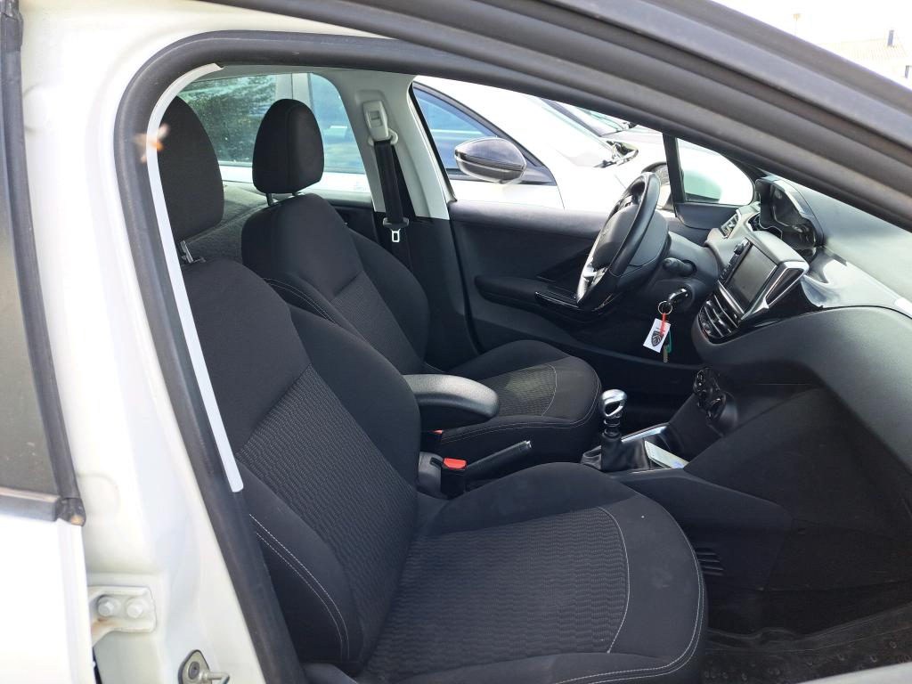 Peugeot 208 BLUEHDI 100 S&S BVM6 ACTIVE BUSINESS R' 2018