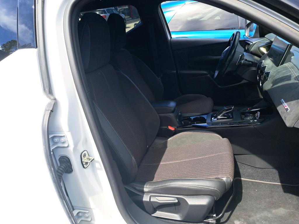 DS DS3 Crossback BlueHDi 130 EAT8 Performance Line+ 2021
