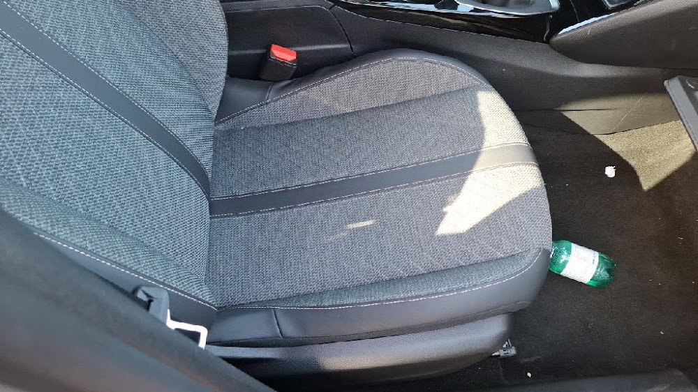 Foto Peugeot 208 12