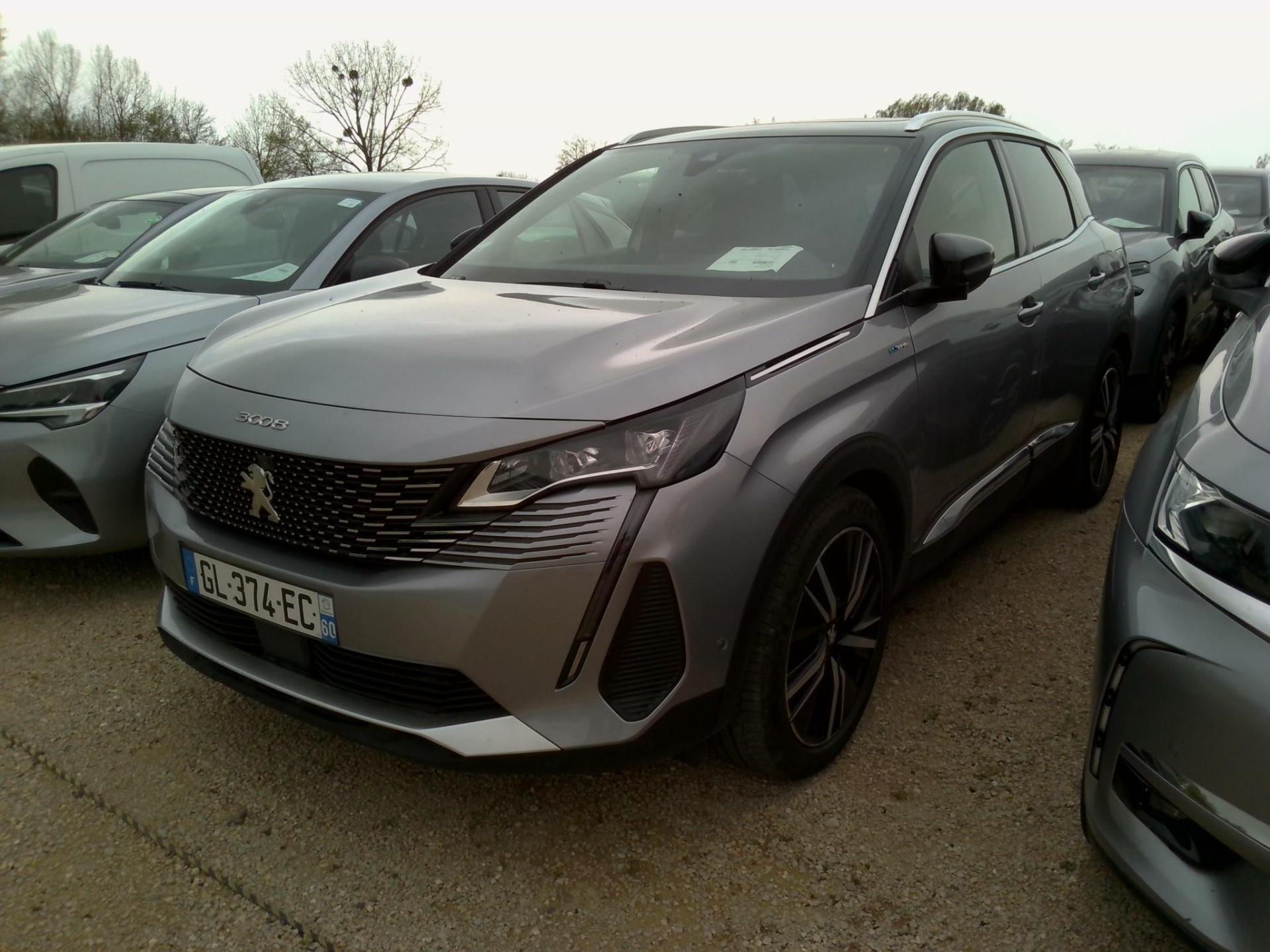 NV 3008 SUV