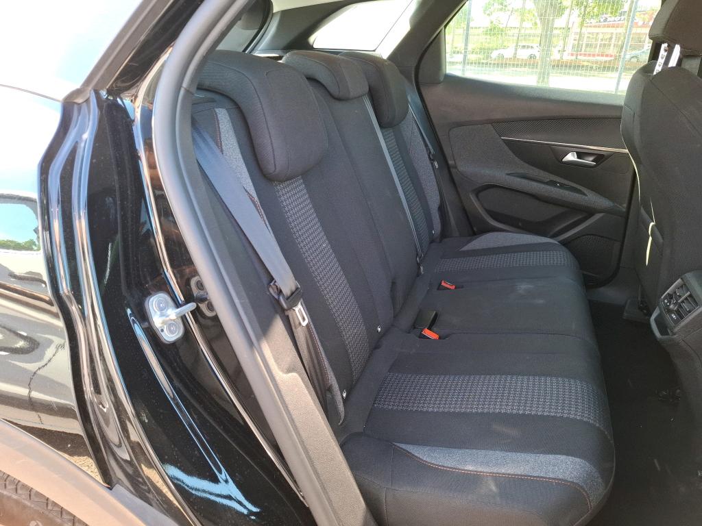 Peugeot 3008 BlueHDi 130ch S&S EAT8 Active Pack 2022