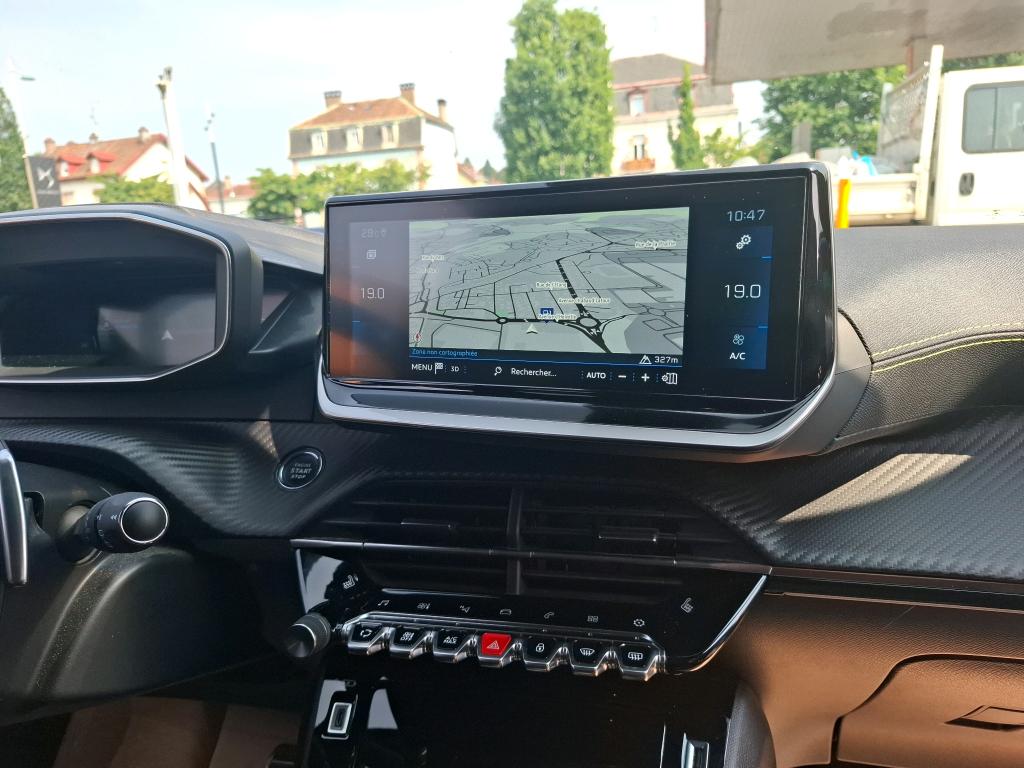 Peugeot 2008 PureTech 130 S&S EAT8 GT 2022