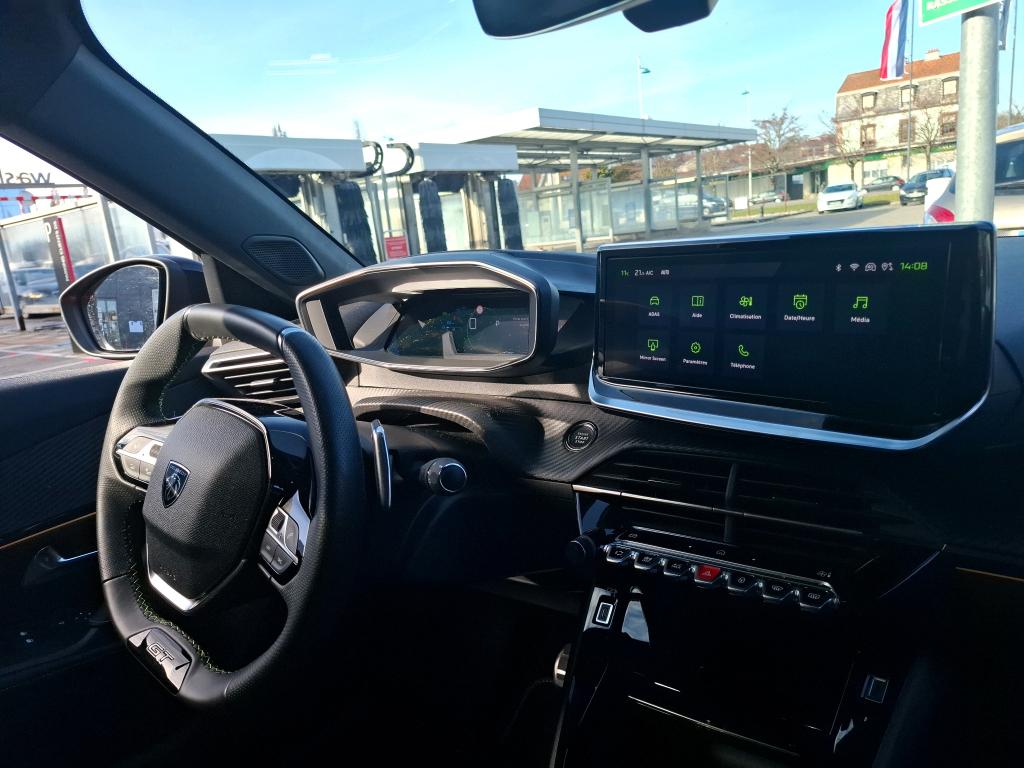 Peugeot 2008 PureTech 130 S&S EAT8 GT 2024