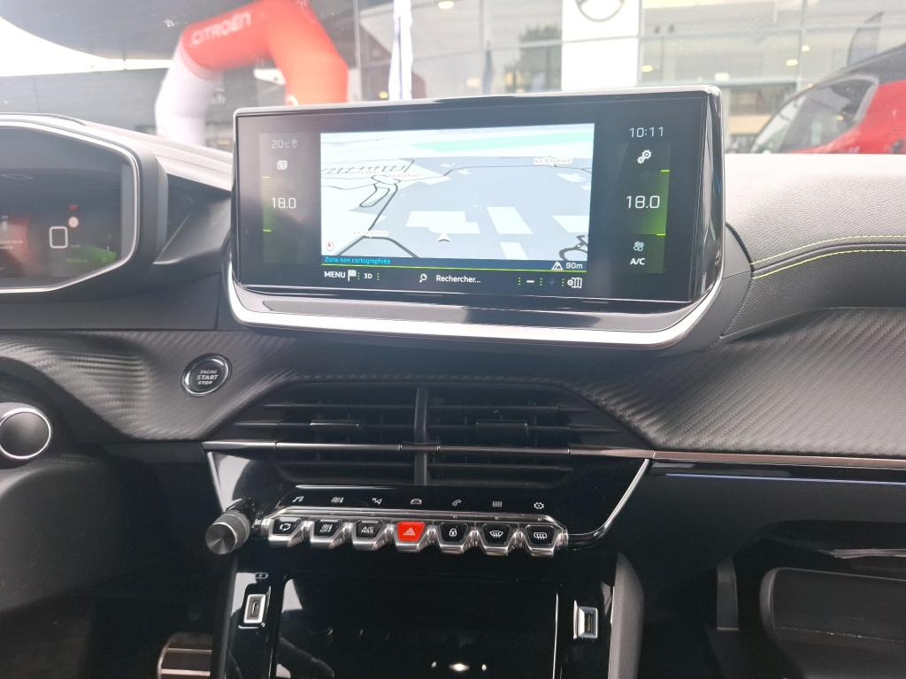 Peugeot 2008 PureTech 130 S&S EAT8 GT 2022