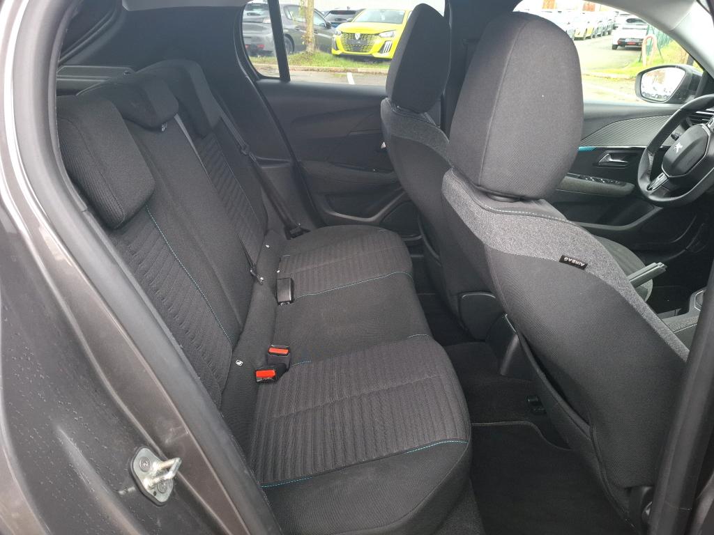 Peugeot 208 BlueHDi 100 S&S BVM6 Style 2022