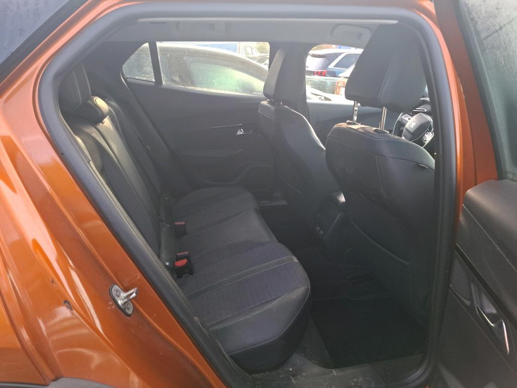 Peugeot 2008 BlueHDi 130 S&S EAT8 Allure 2021