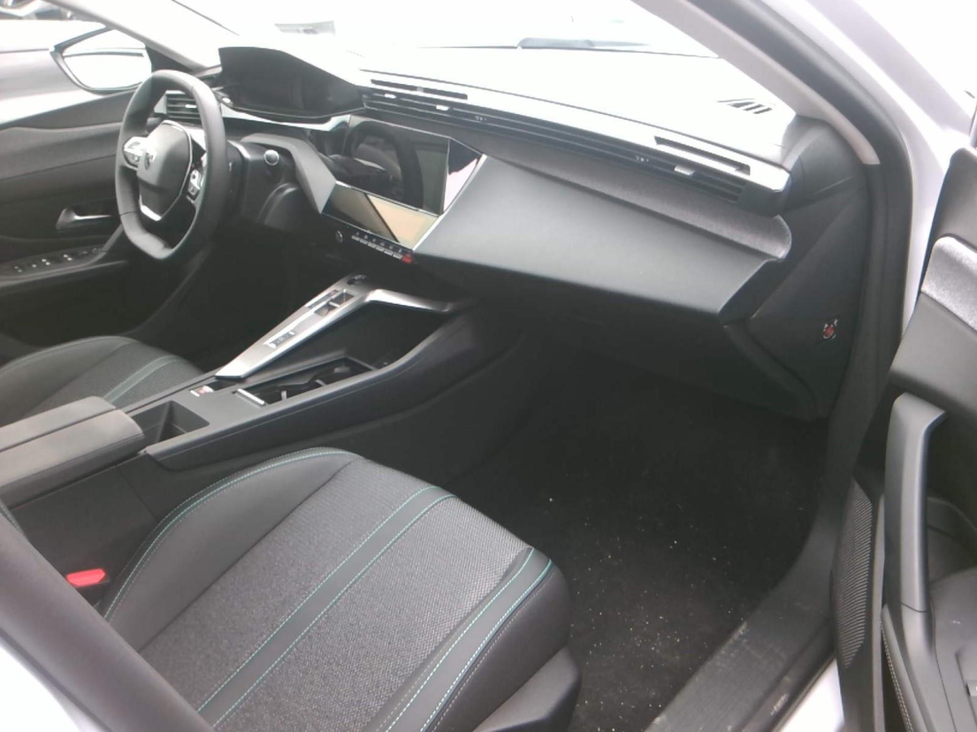 Peugeot 308 SW Hybrid 145 e-DCS6 Allure 2025