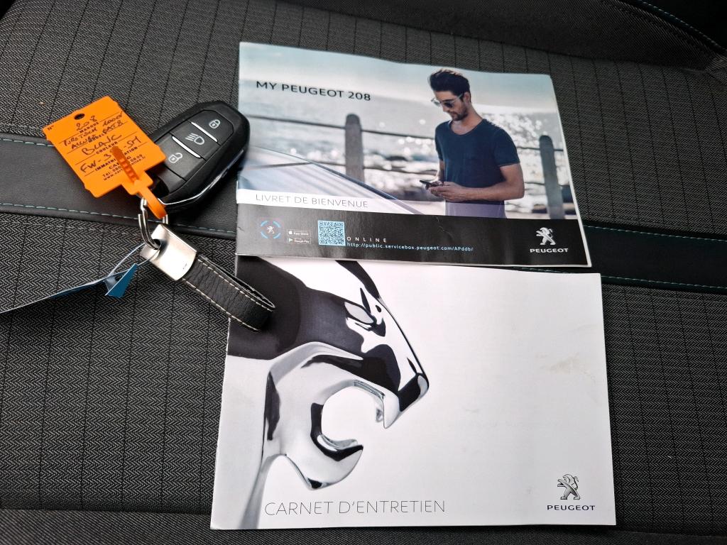 Peugeot 208 PureTech 100 S&S EAT8 Allure Business 2021