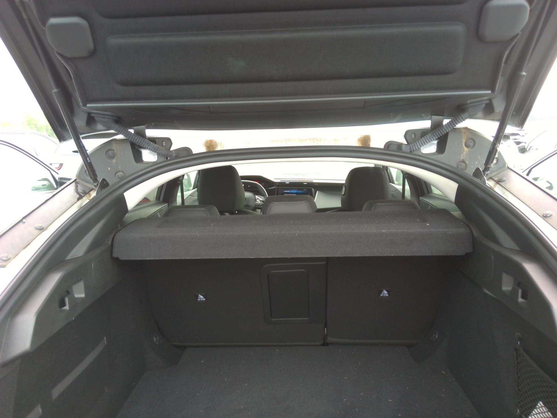 Peugeot 408 Hybrid 136 e-DCS6 Allure 2024