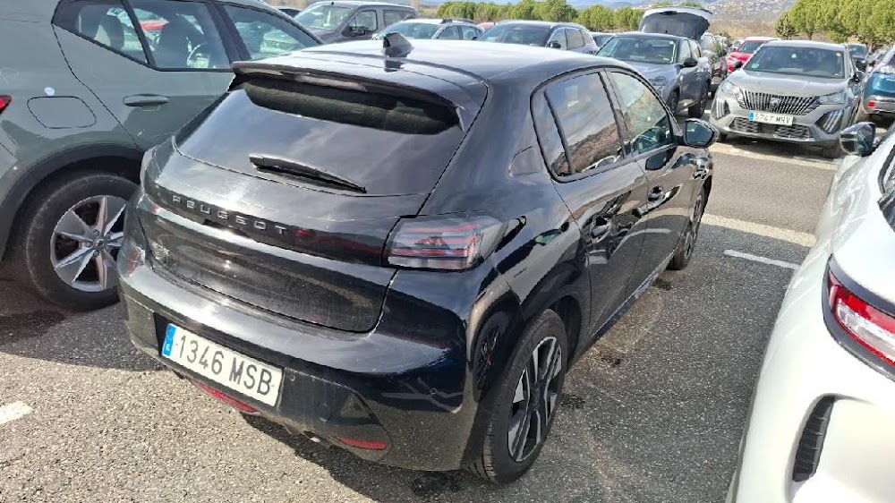 Foto Peugeot 208 8