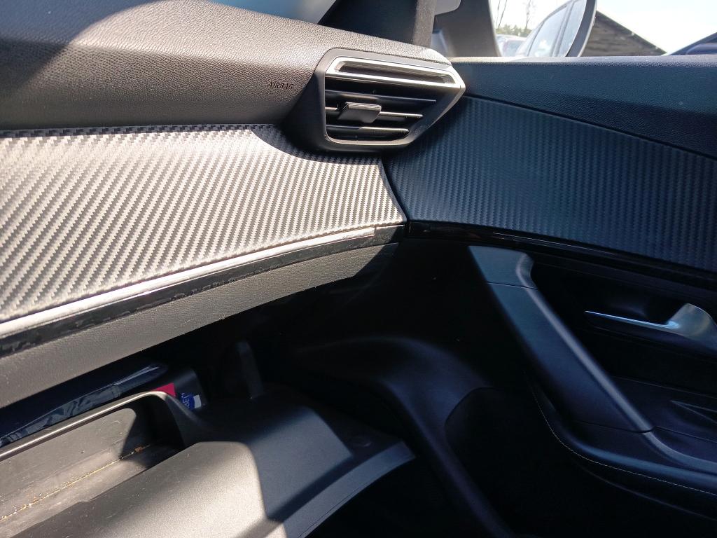 Peugeot 2008 BlueHDi 130 S&S EAT8 Allure 2021