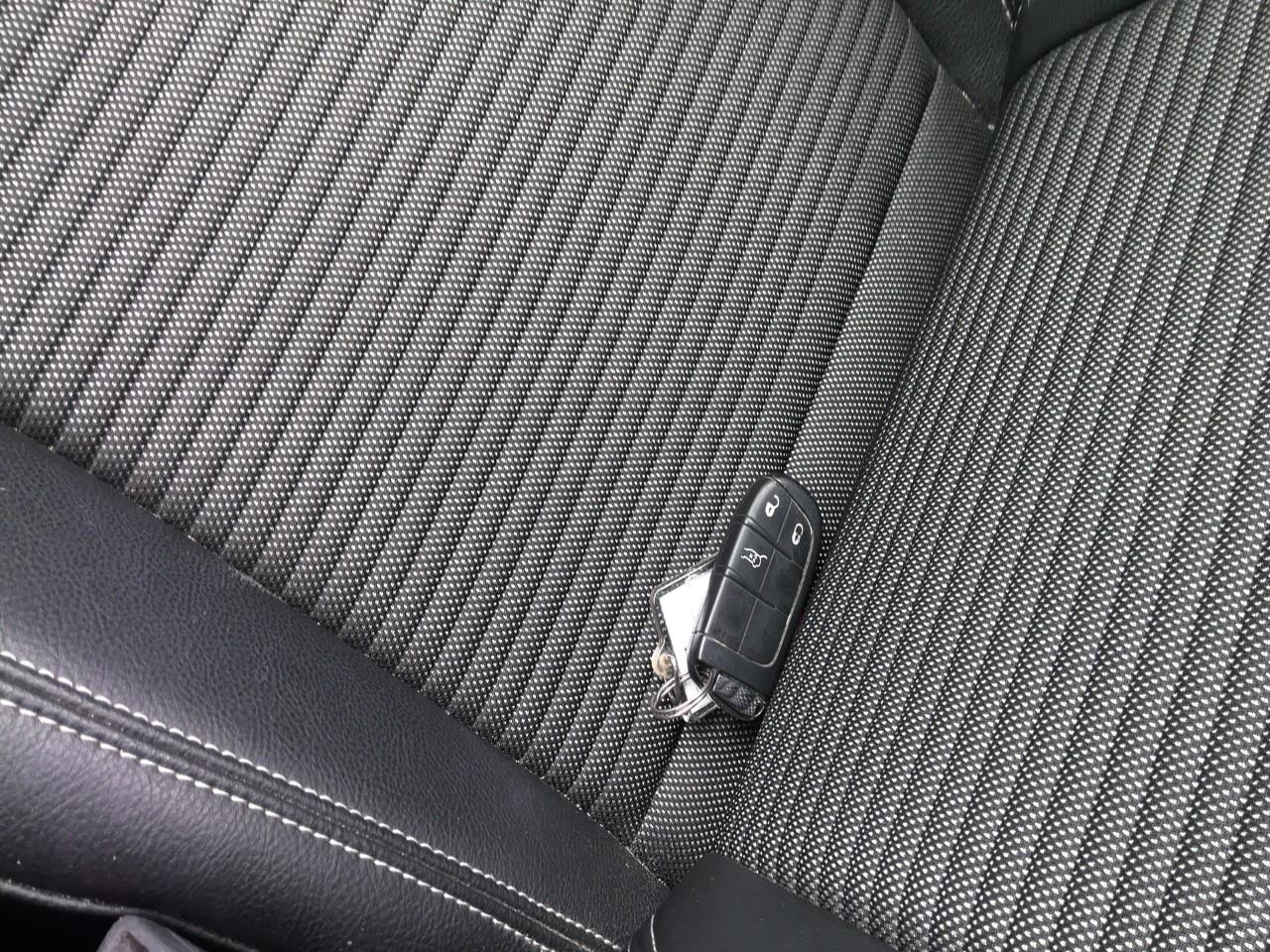 Foto Jeep Compass 10