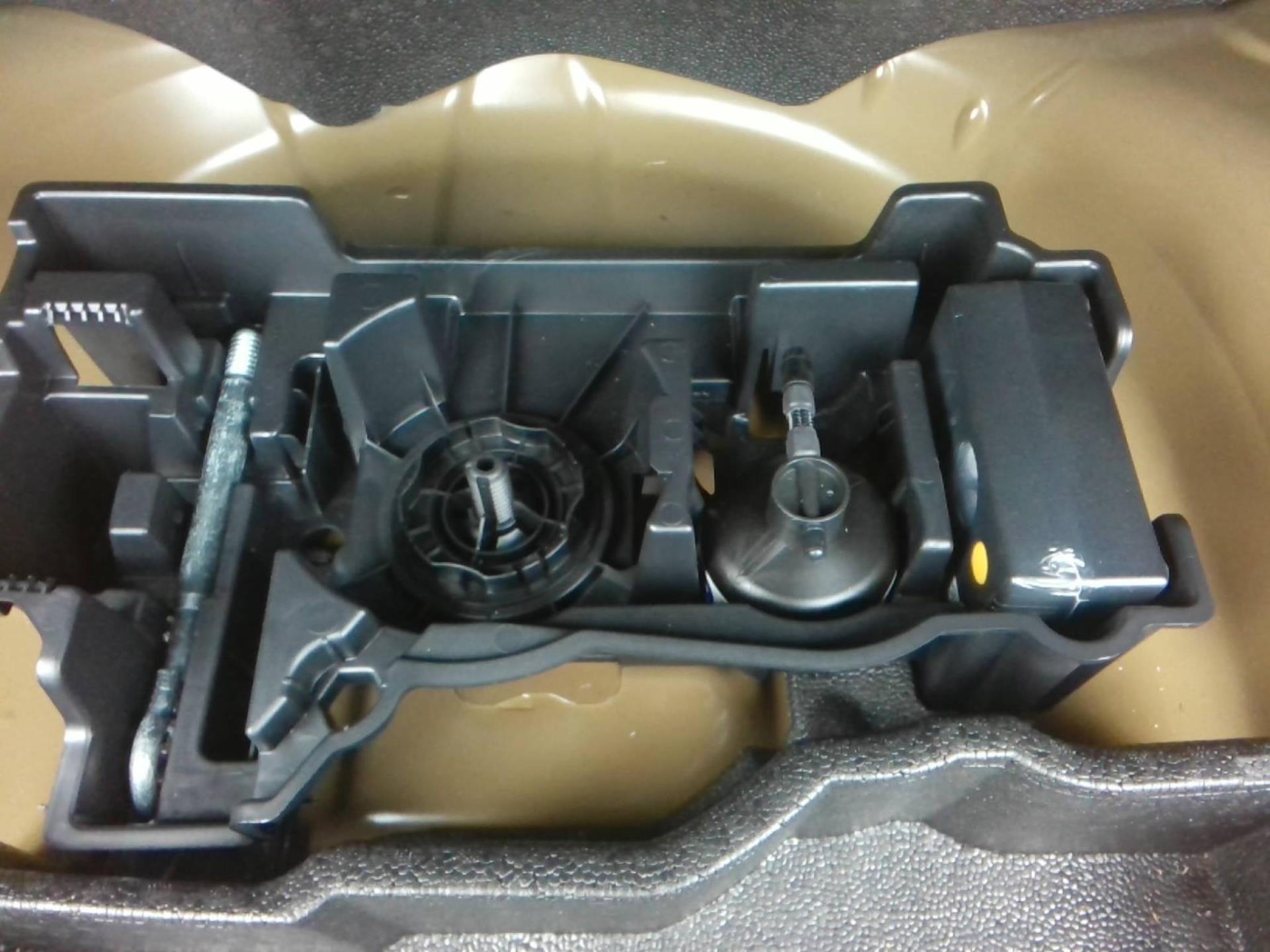 Peugeot 2008 Hybrid 145 e-DCS6 Style 2025