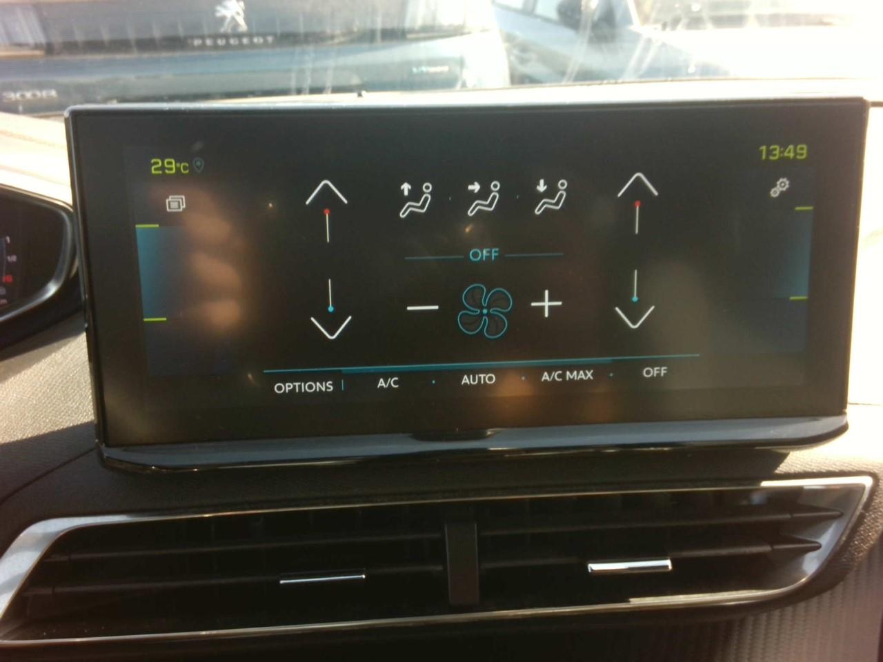 Foto Peugeot 3008 Hybrid 7