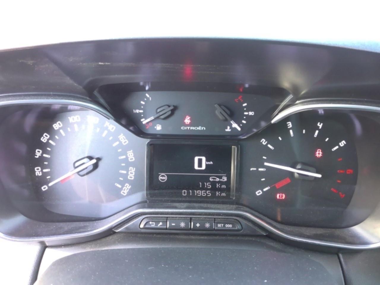 Foto Citroën C3 Aircross 11