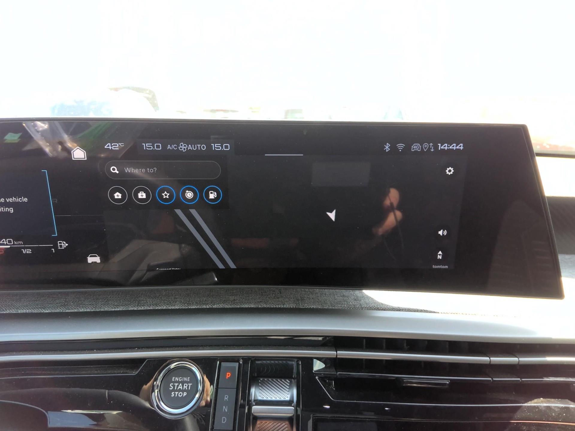Peugeot 3008 Hybrid 136 e-DCS6 Allure 2025