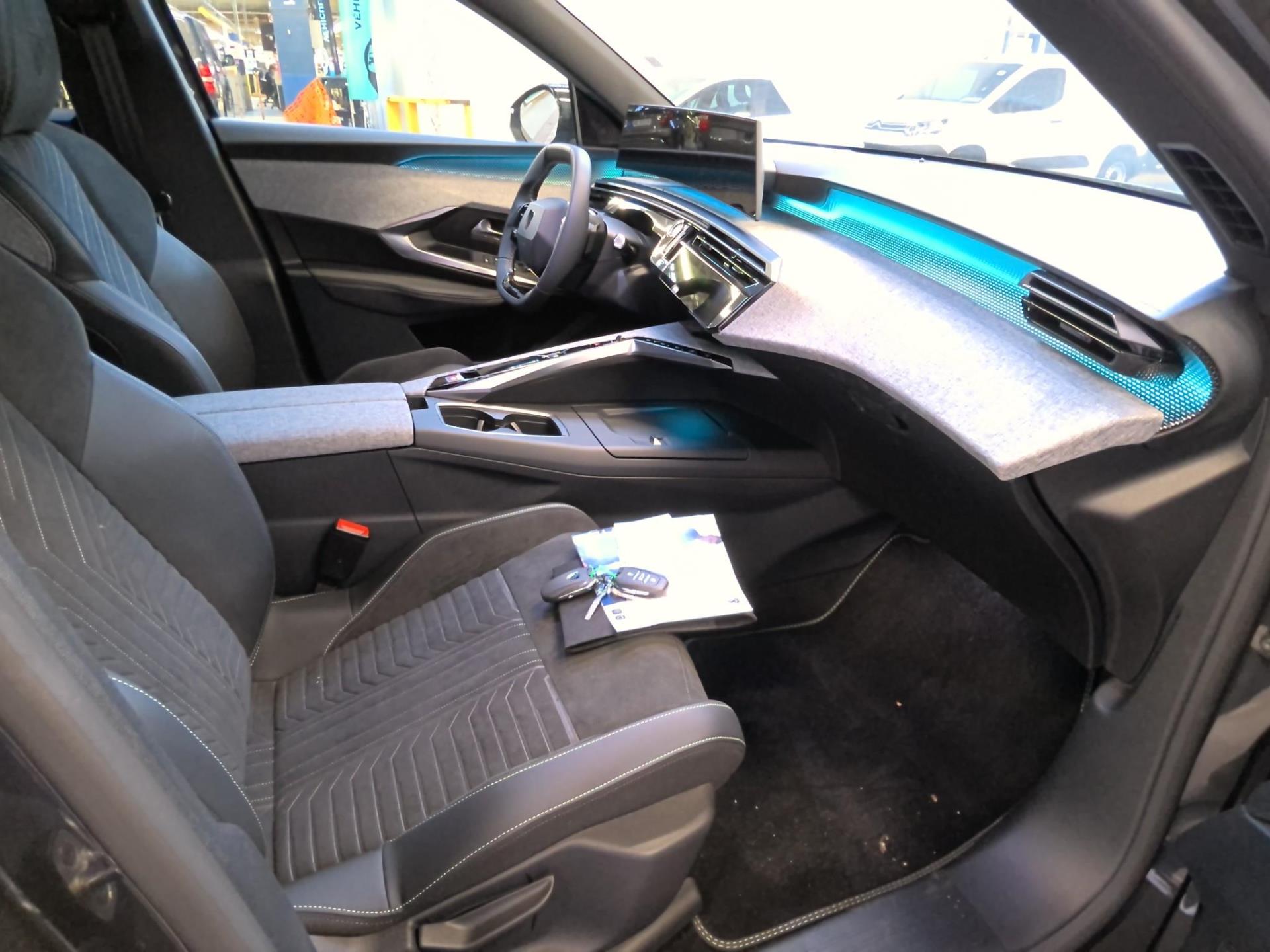 Peugeot 5008 Electrique 73 kWh 210 ch GT 2024