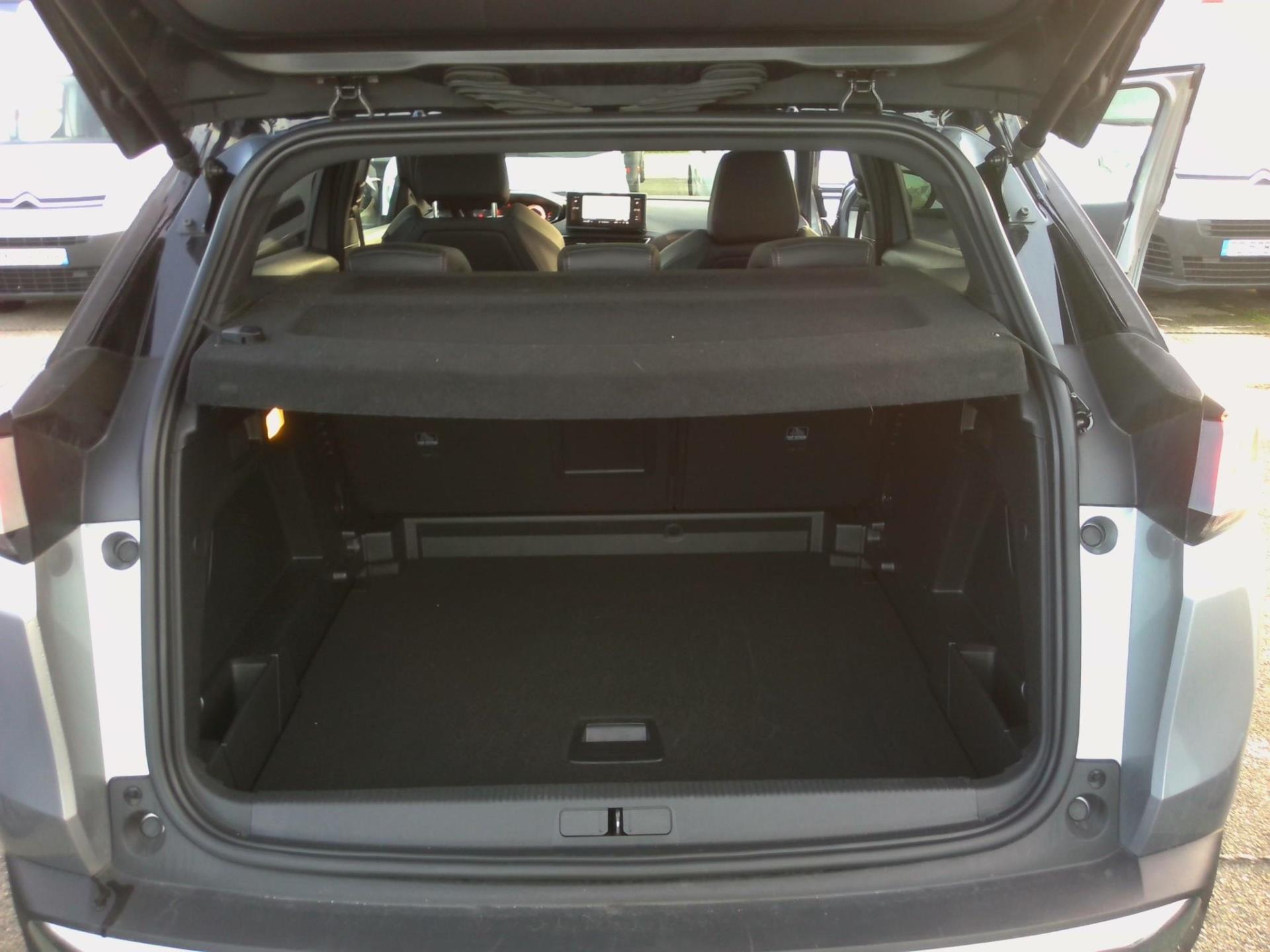 Peugeot 3008 PureTech 130ch S&S BVM6 GT 2023