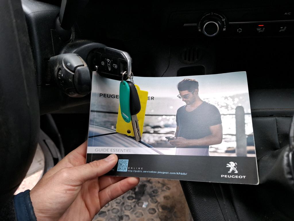 Peugeot PARTNER FOURGON STANDARD 650 KG BLUEHDI 100 S&S BVM5 PREMIUM 2020