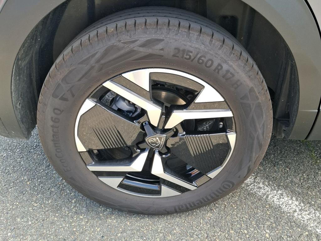 Peugeot 2008 Hybrid 145 e-DCS6 GT 2025