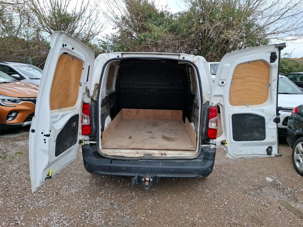 Peugeot PARTNER FOURGON STANDARD 650 KG BLUEHDI 100 S&S BVM5 PREMIUM 2020