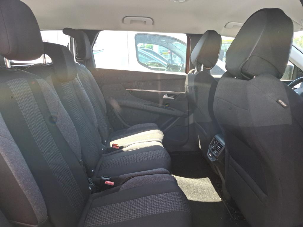 Peugeot 5008 BlueHDi 130ch S&S BVM6 Active Pack 2022