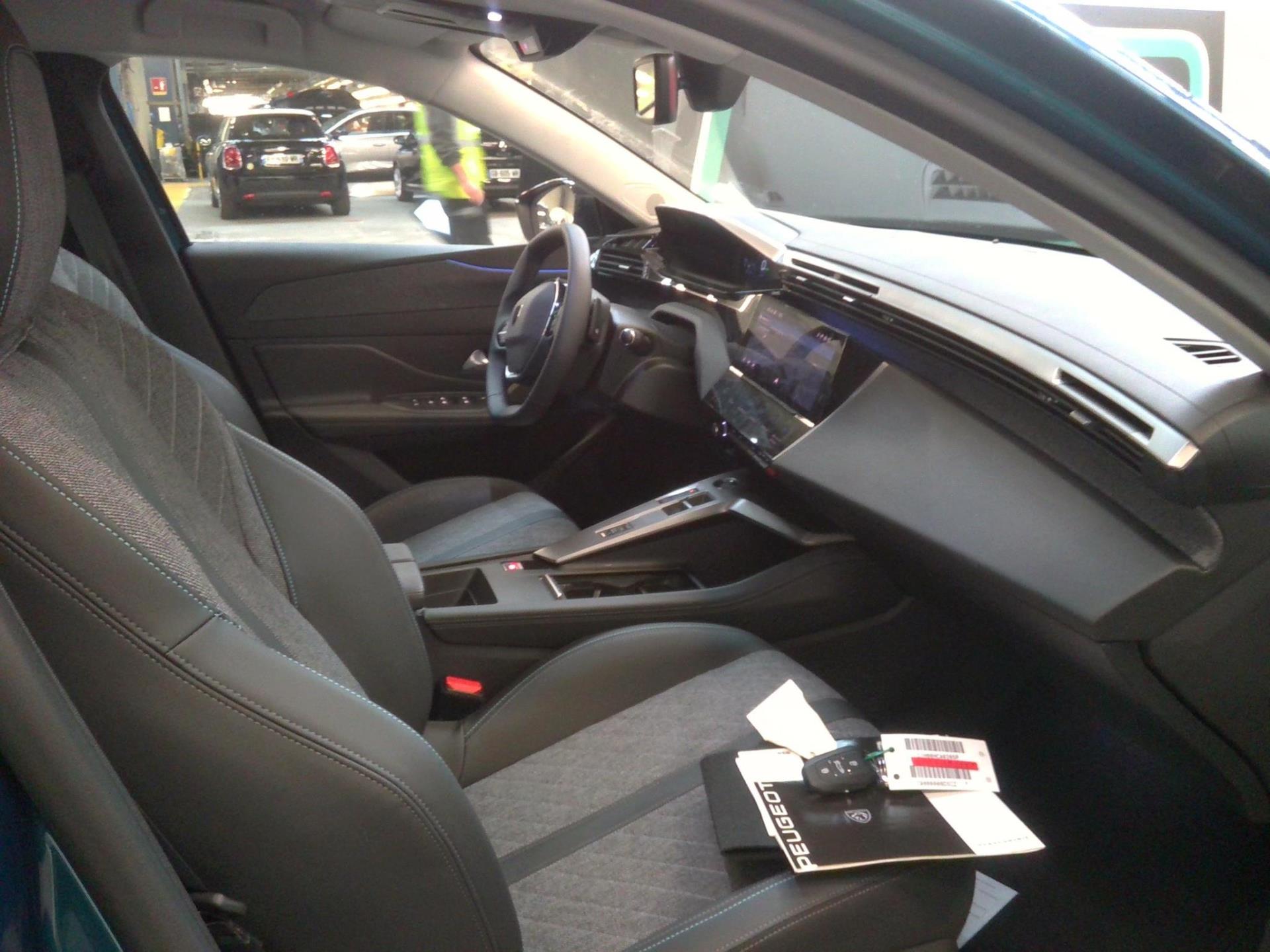 Peugeot 408 PHEV 225 e-EAT8 Allure Pack 2023