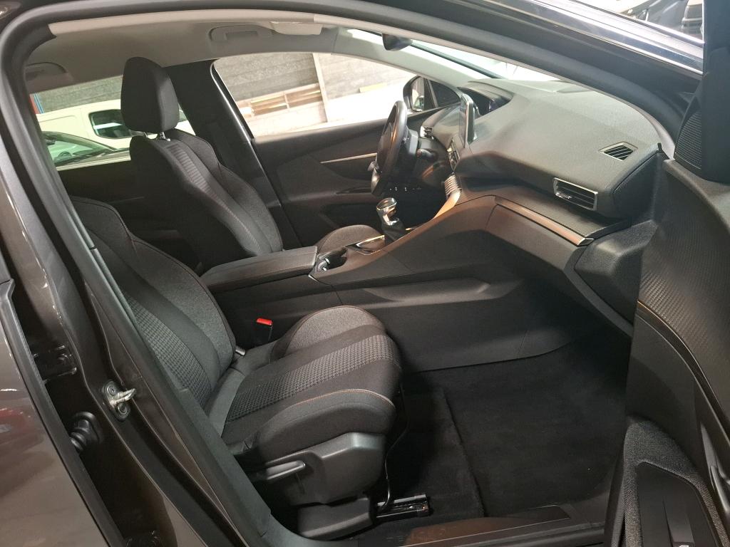 Peugeot 5008 PureTech 130ch S&S BVM6 Active Pack 2022
