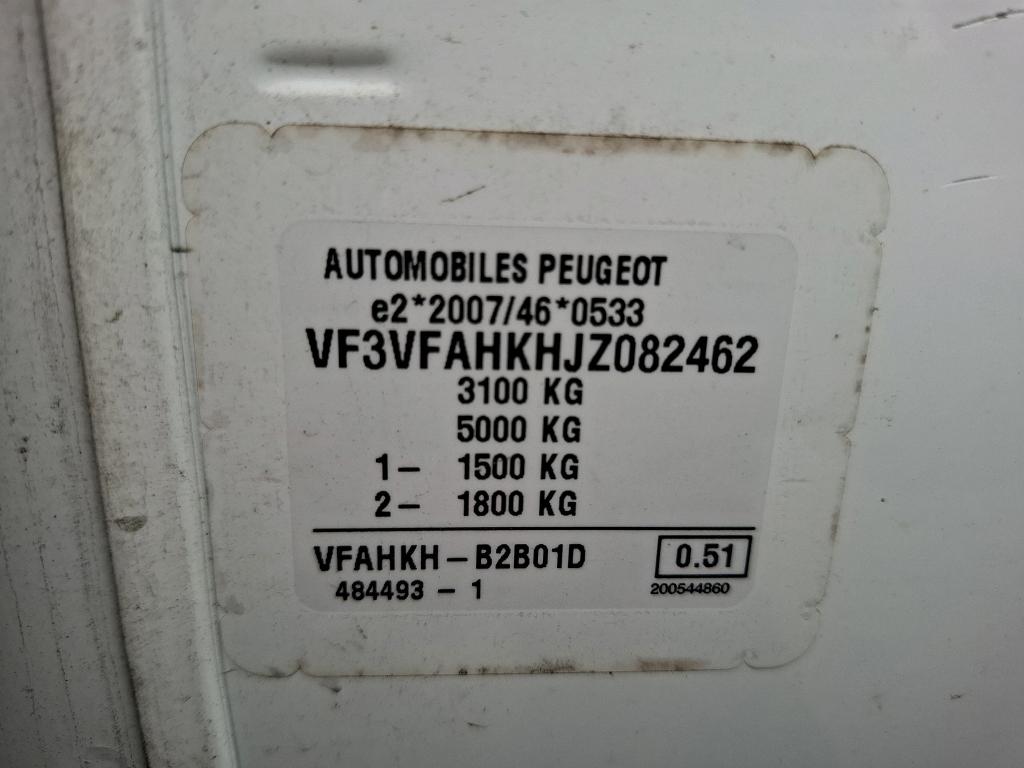 Peugeot EXPERT FGN TOLE STANDARD 2.0  BLUEHDI 120 S&S BVM6 PREMIUM 2018